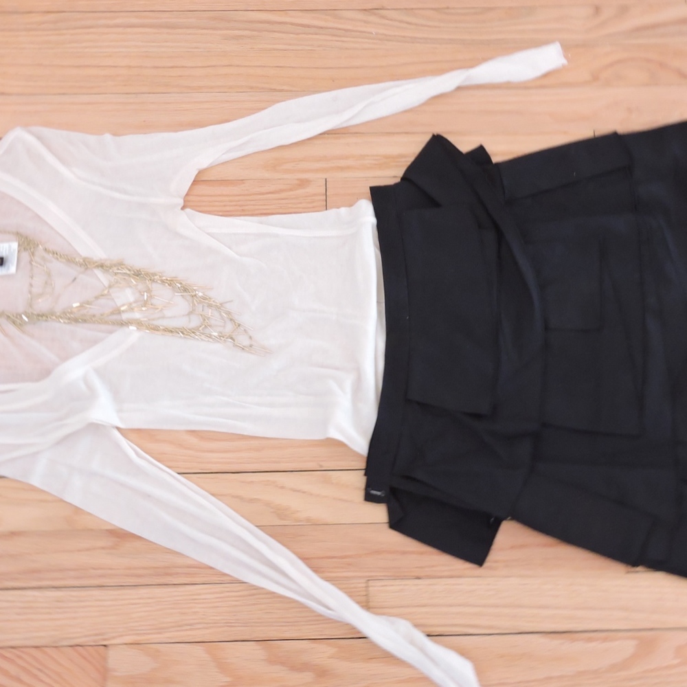 Bcbgmaxazria mini skirt